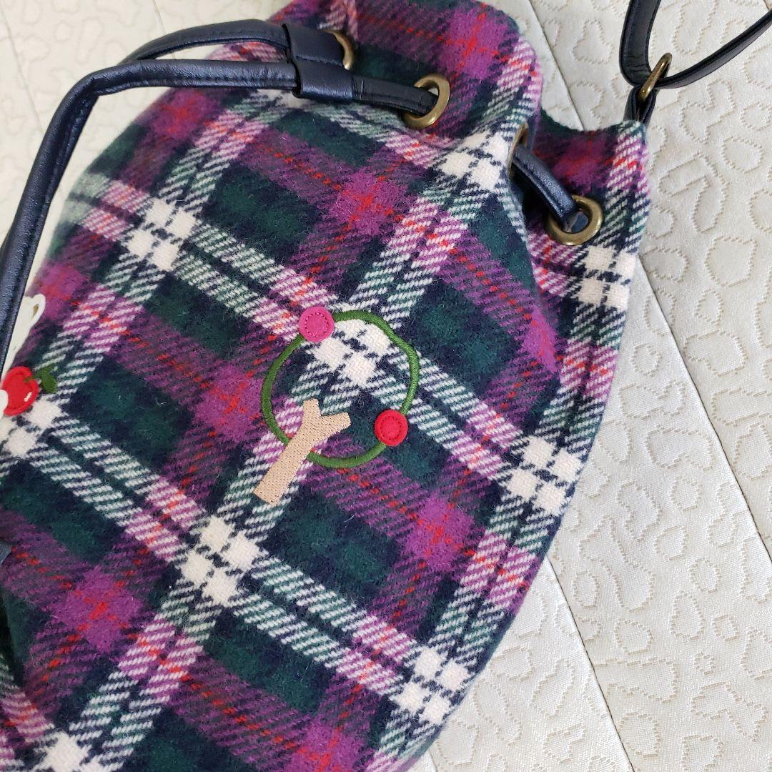 ファミリアのショルダーバッグ 秋冬