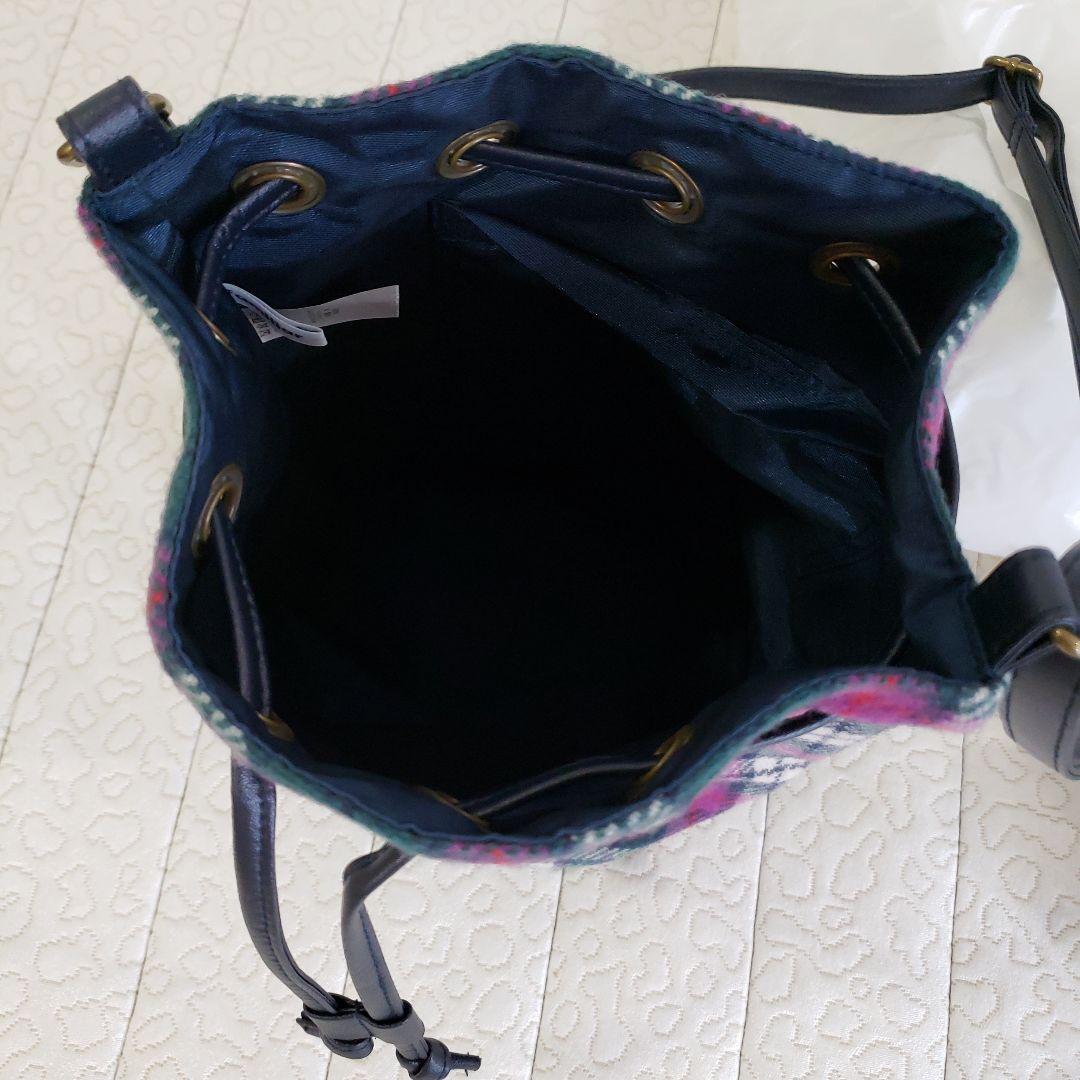 ファミリアのショルダーバッグ 秋冬