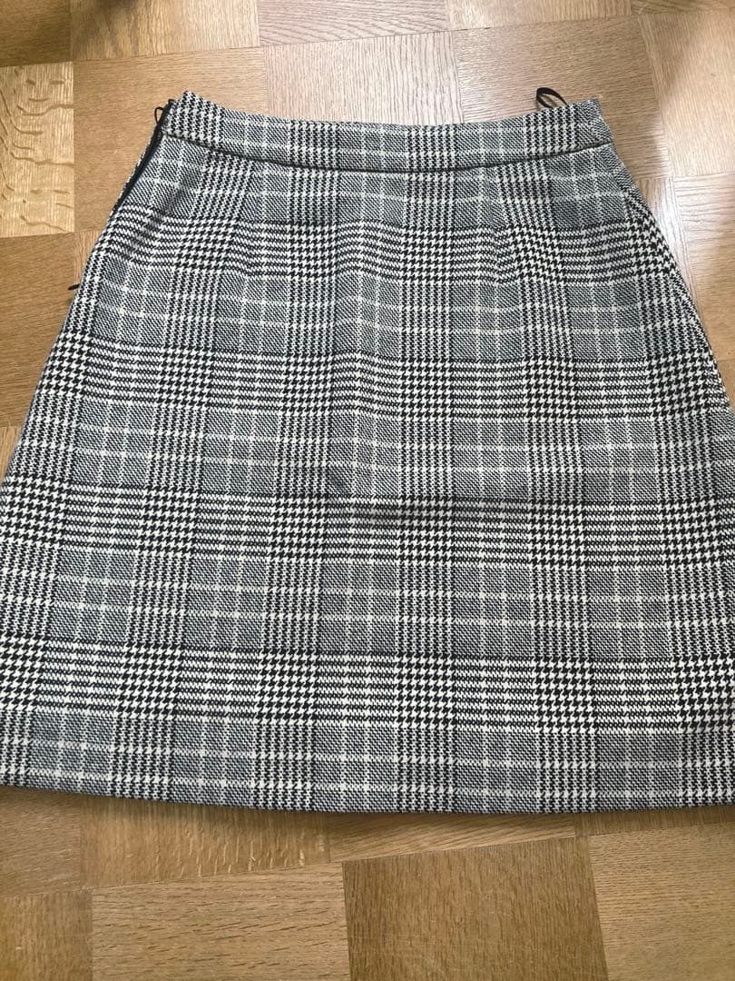 miu miuスカート　冬物　厚手　ウール　カシミヤ