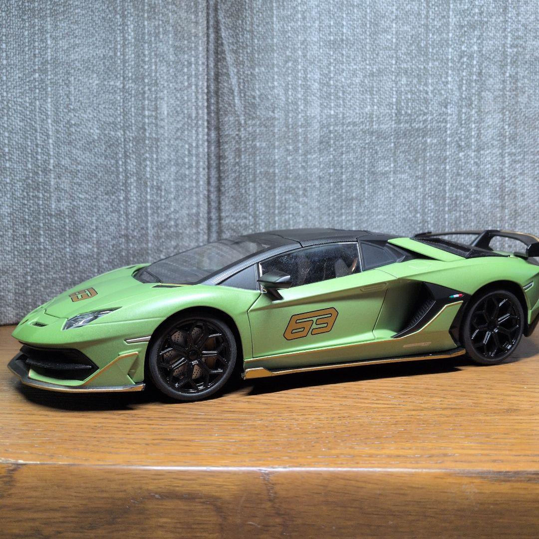 OK アヴェンタドール 1:18スケール グリーン 63