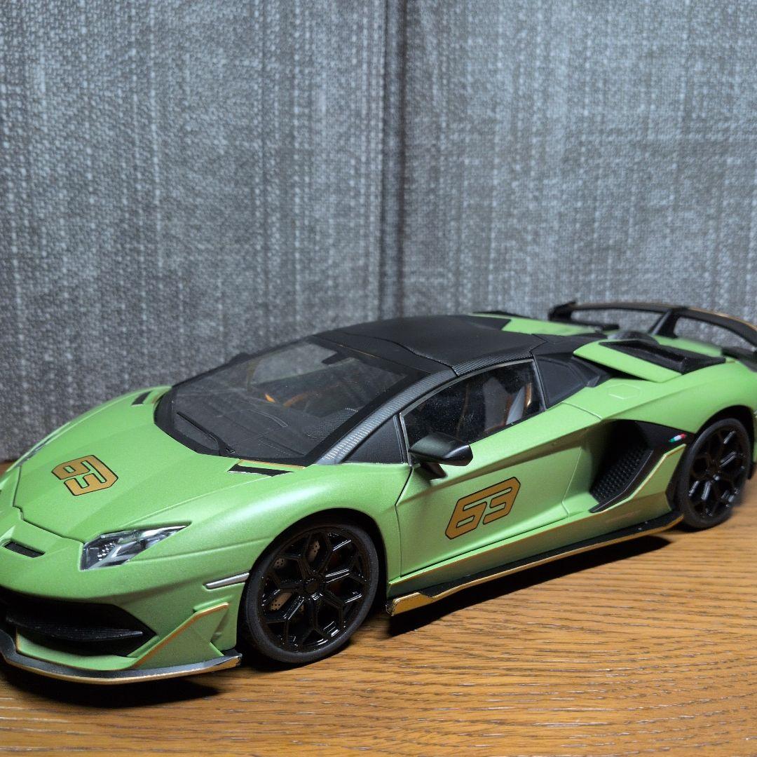 OK アヴェンタドール 1:18スケール グリーン 63