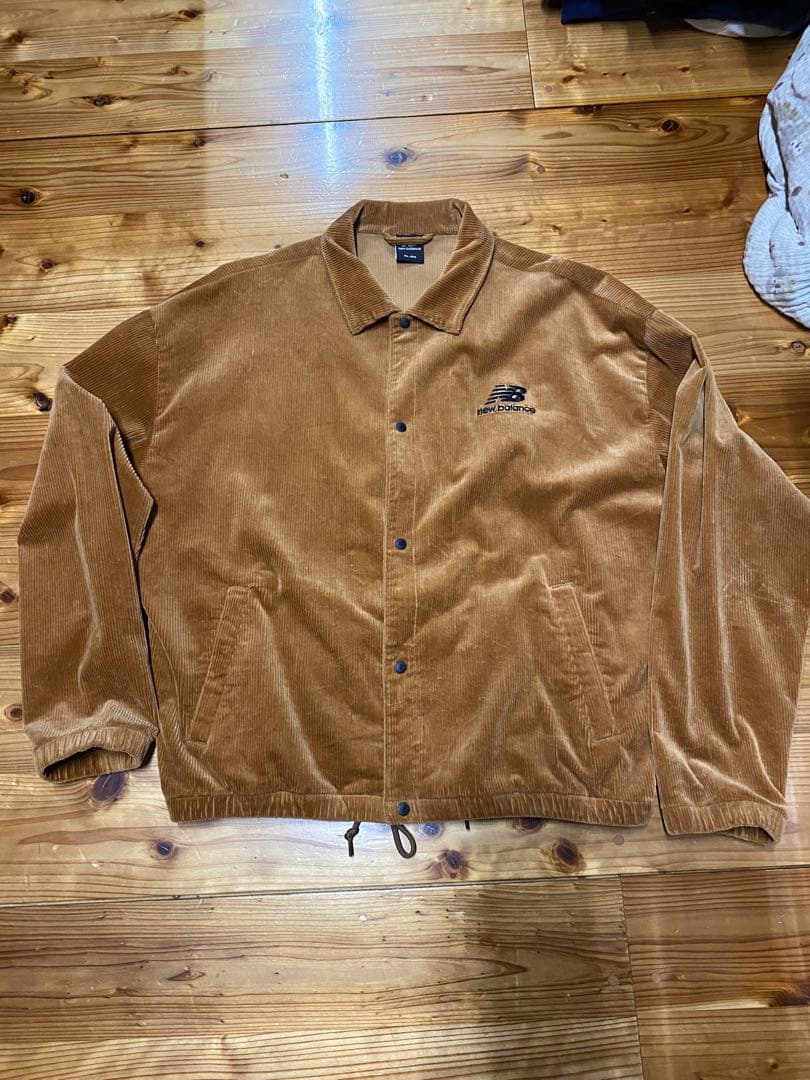 new balance コーデュロイセットアップ