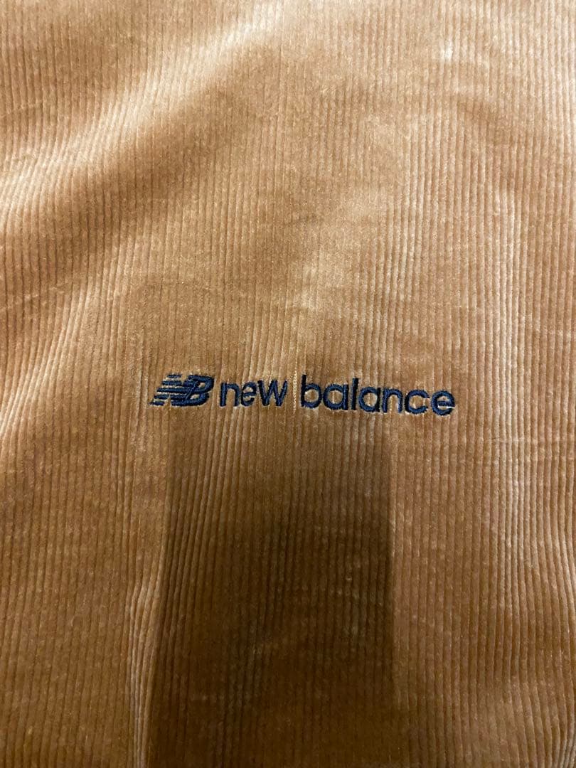 new balance コーデュロイセットアップ
