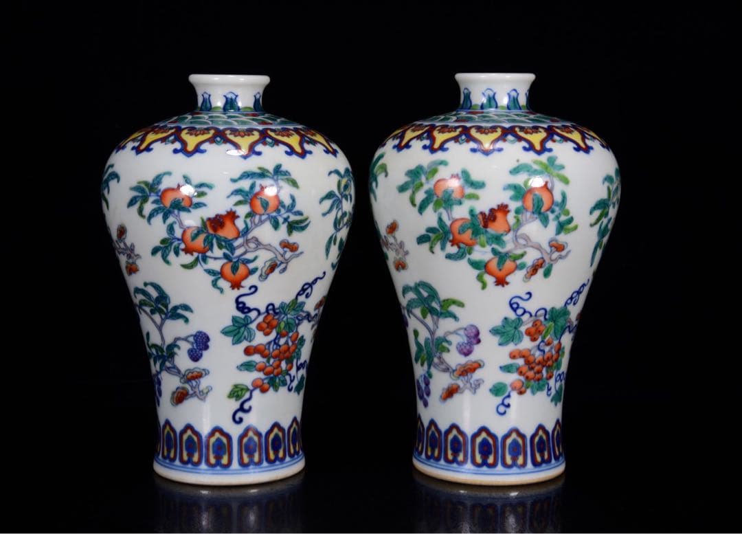 旧蔵　珍品　清国雍正時代の鬥彩三果 模様 梅瓶 　インテリア花瓶置物 インテリア