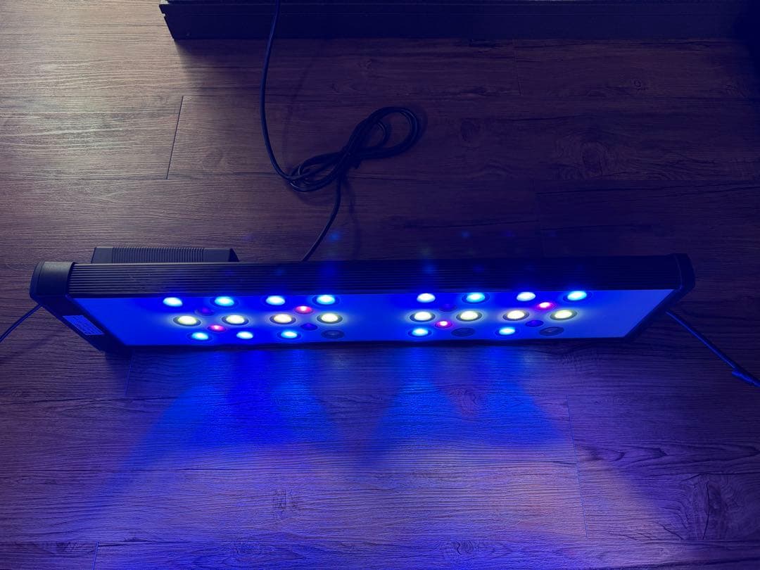 サンゴ　海水魚　Illumagic LED 60センチ　水槽ライト