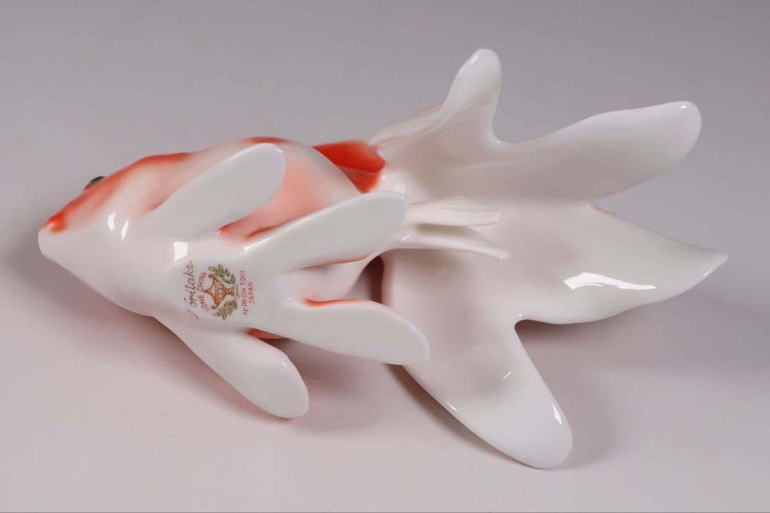 【CM316】ボーンチャイナ 金魚 置物 一点イタミありオマケ ノリタケ