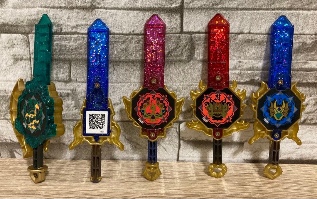DX妖怪ウォッチオーガ　妖聖剣5本　ホルダー