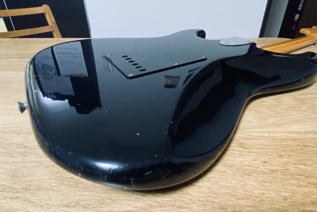 SQUIER JV シリアル　1983年