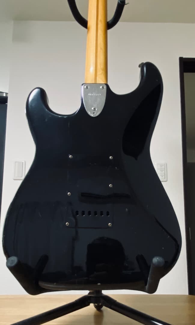 SQUIER JV シリアル　1983年