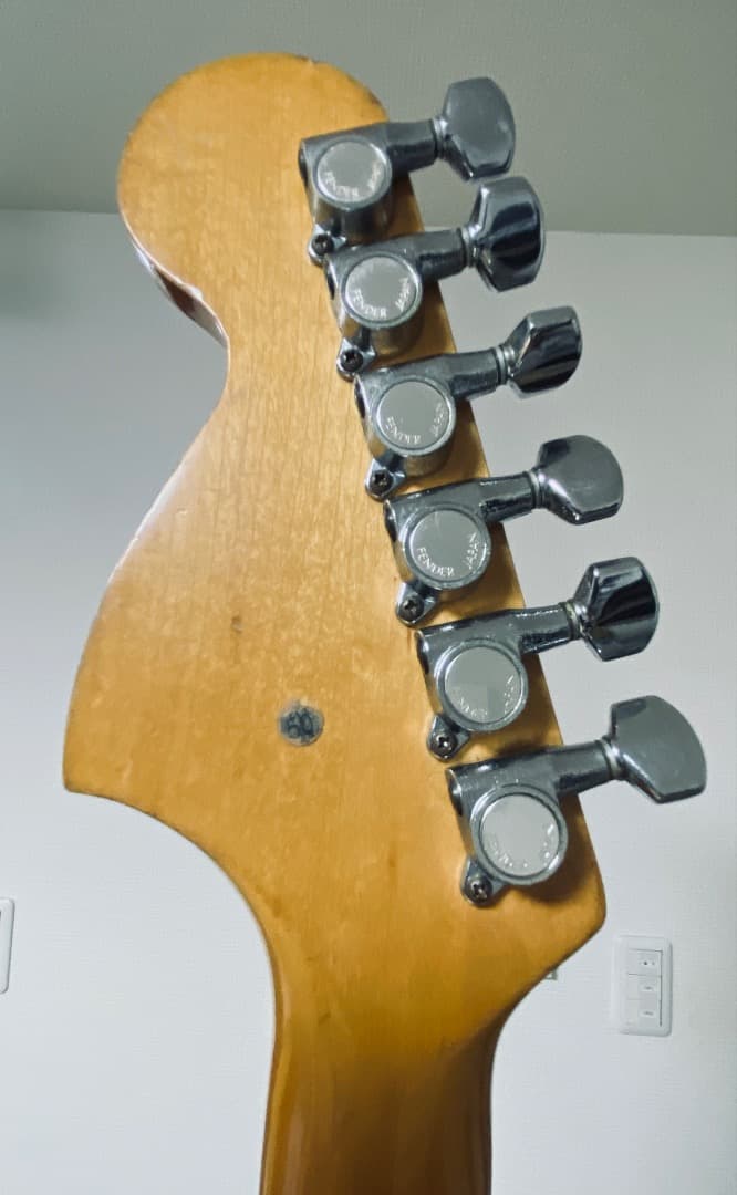SQUIER JV シリアル　1983年