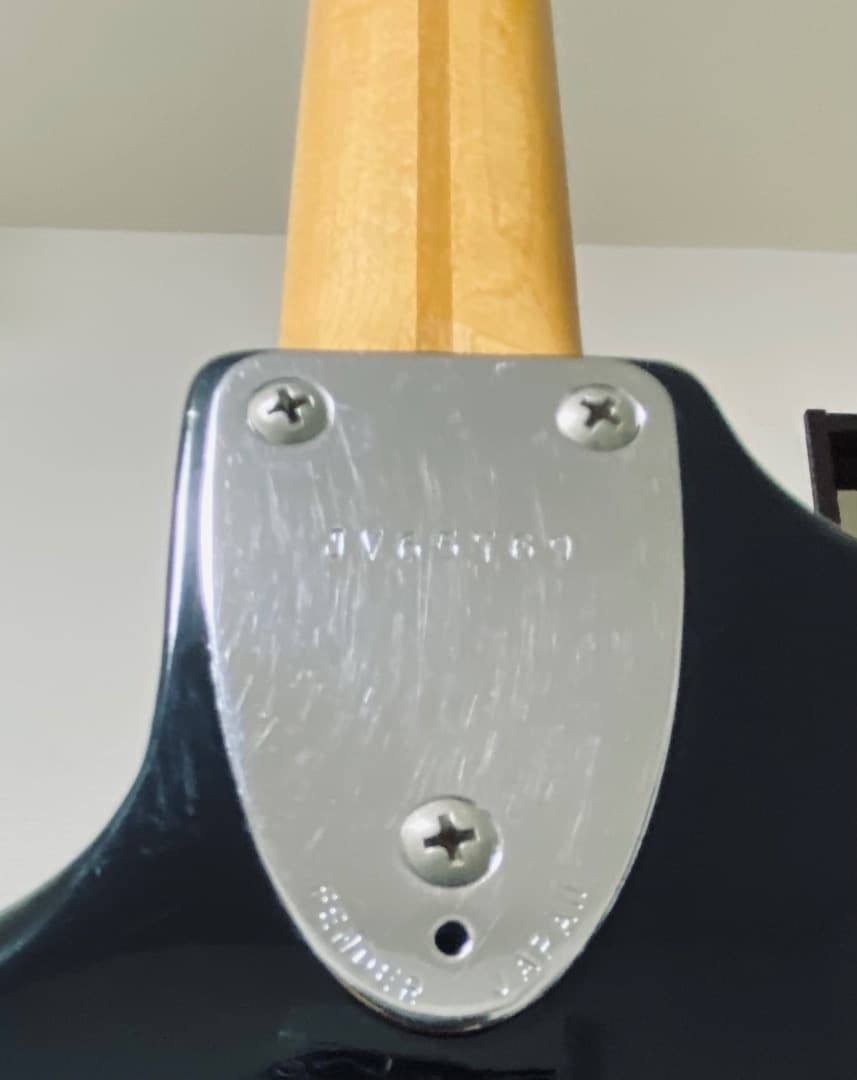 SQUIER JV シリアル　1983年