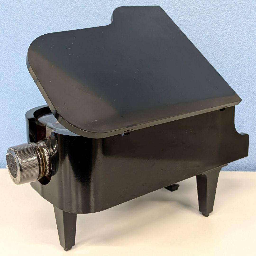 サントリーローヤル　ピアノ型ボトル　特級　従価税率適用　600ml 43％　箱無