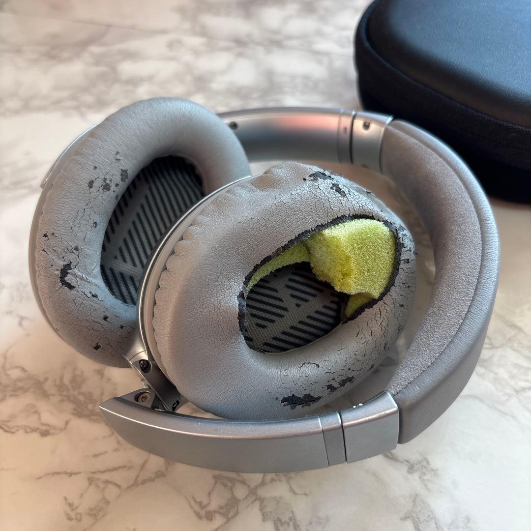 高騰中 Bose QuietComfort 35 II ワイヤレスヘッドセット