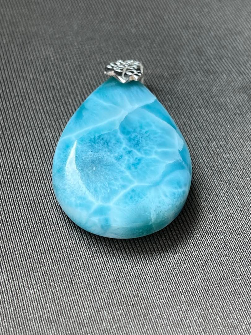 天然石☆高品質！ラリマーしずく型ペンダントトップ☆リーフバチカン&模様が美しい