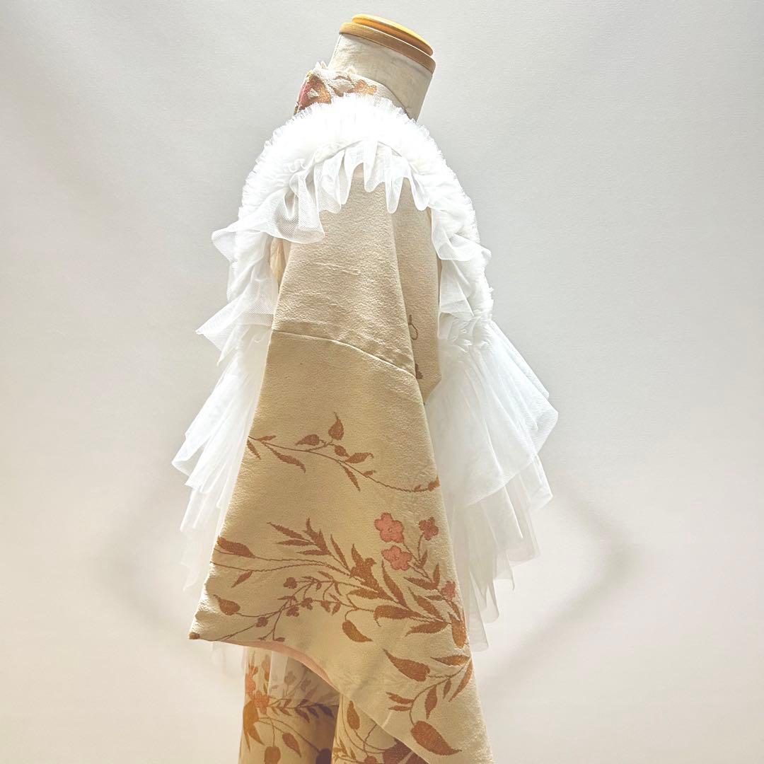 フリルホワイト　1点