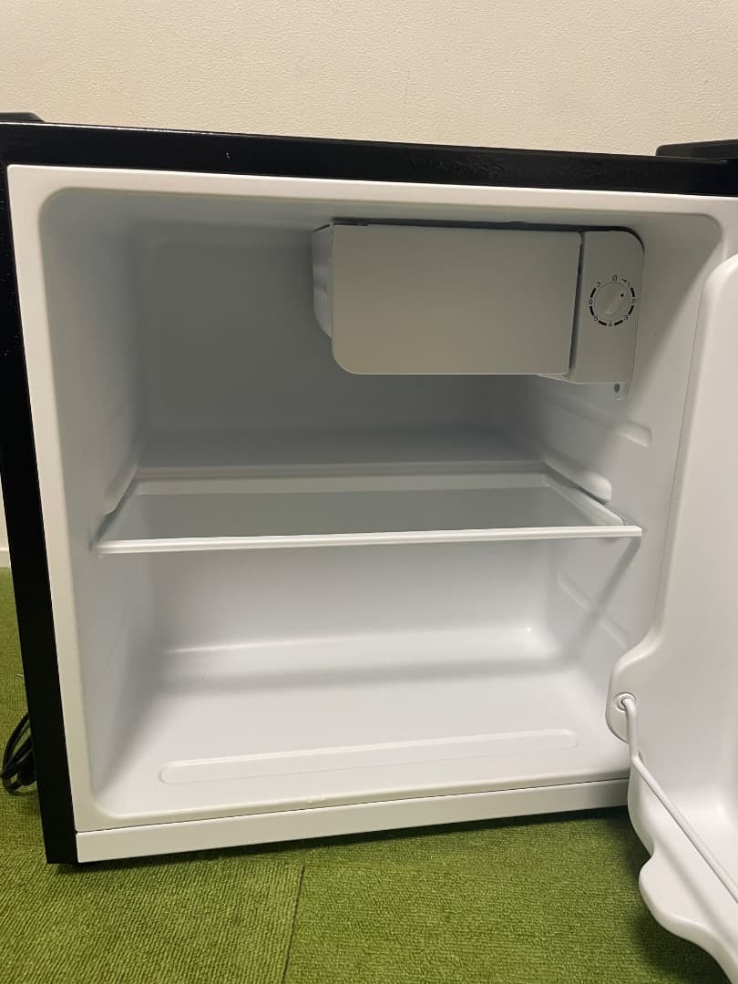 美品 冷蔵庫 2022年製 46Lブラック PRC-B051D-B