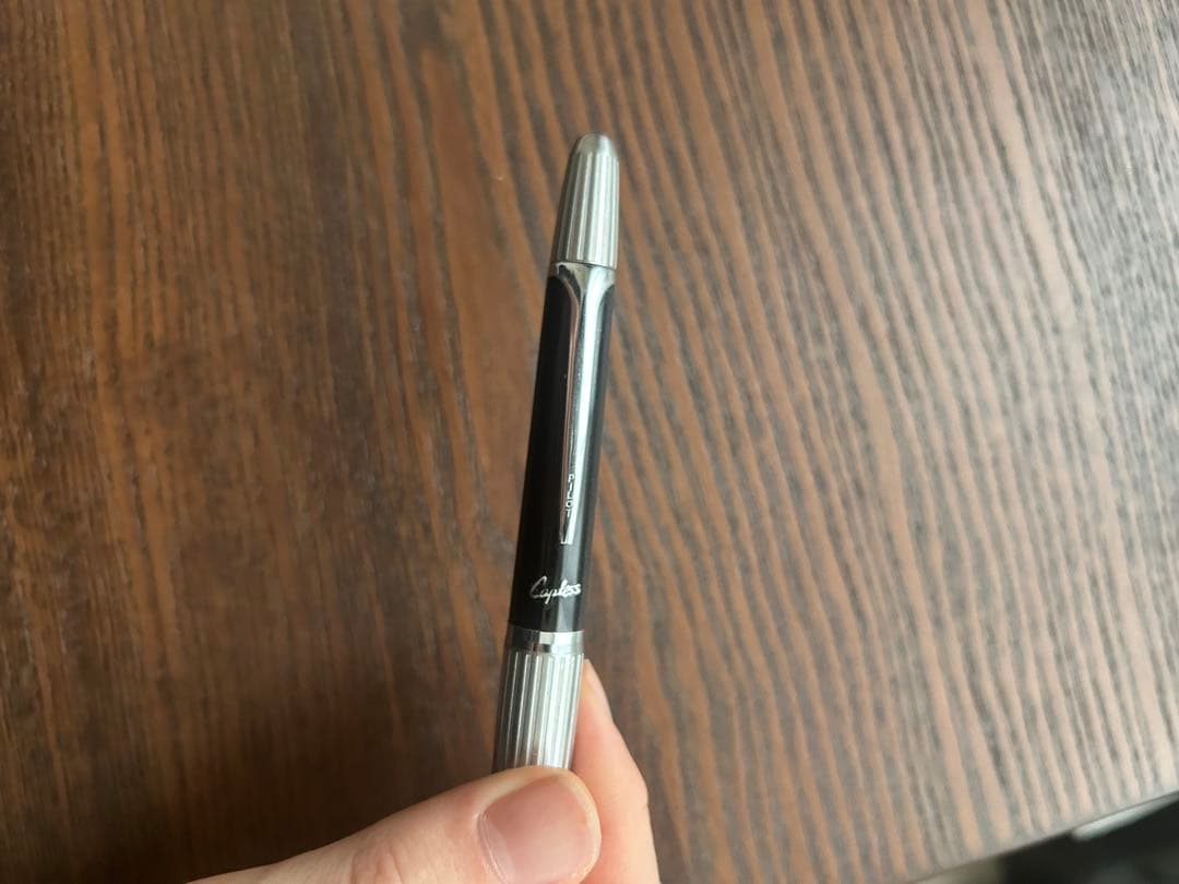 パイロット キャップレス 万年筆 蝕刻 食刻