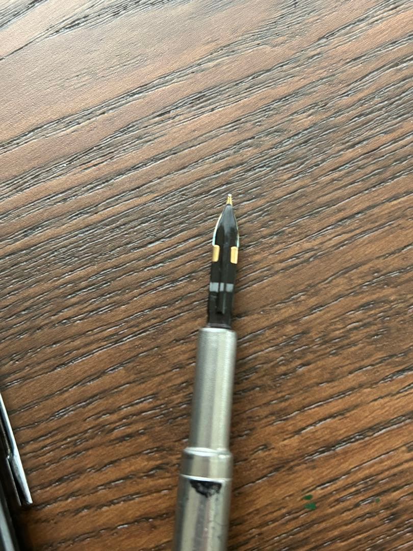 パイロット キャップレス 万年筆 蝕刻 食刻