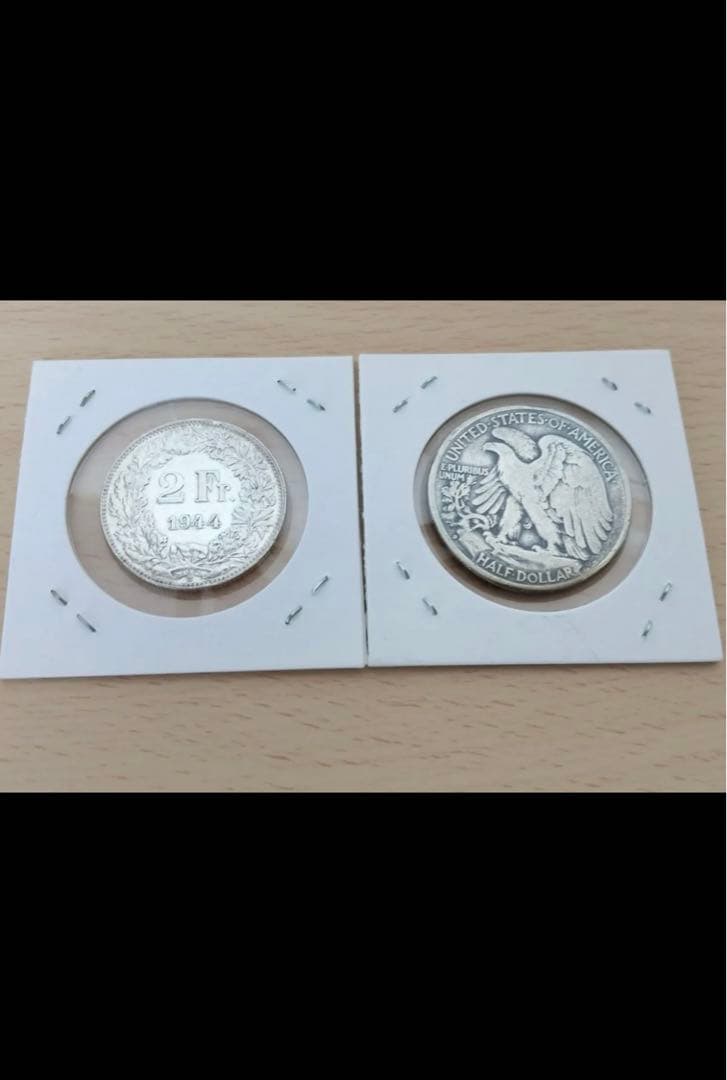 アメリカ銀貨4枚と聖ジョージと竜退治クラウン銀貨を含む銀貨9枚