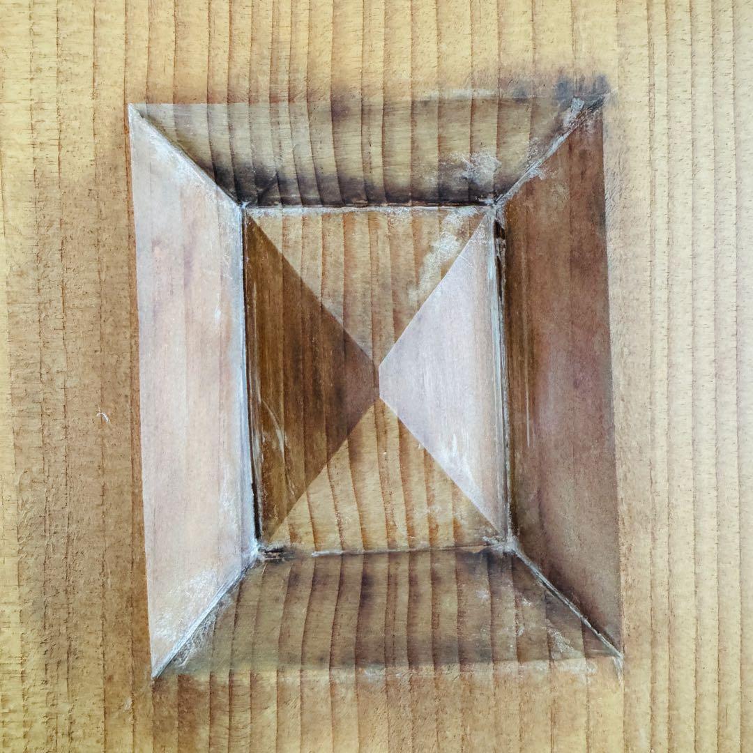 【 新榧 】 囲碁 碁盤　脚付き へそ有り 柾目　5寸