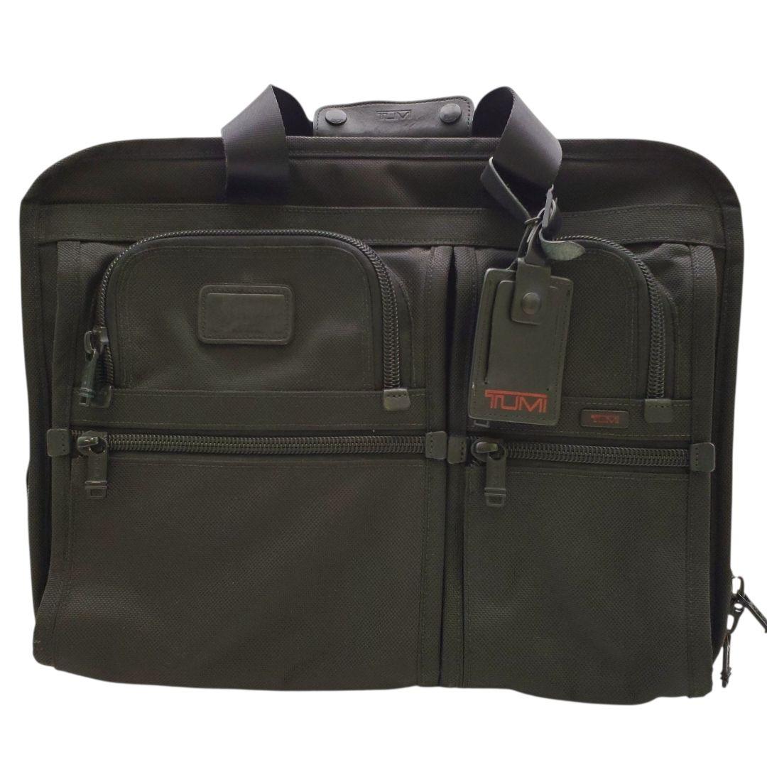 極美品✨TUMI ALPHA　ビジネスキャリー　拡張機能　チャーム 男女