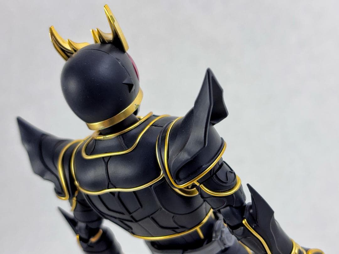 フィギュアライズスタンダード 仮面ライダークウガ アルティメットフォーム