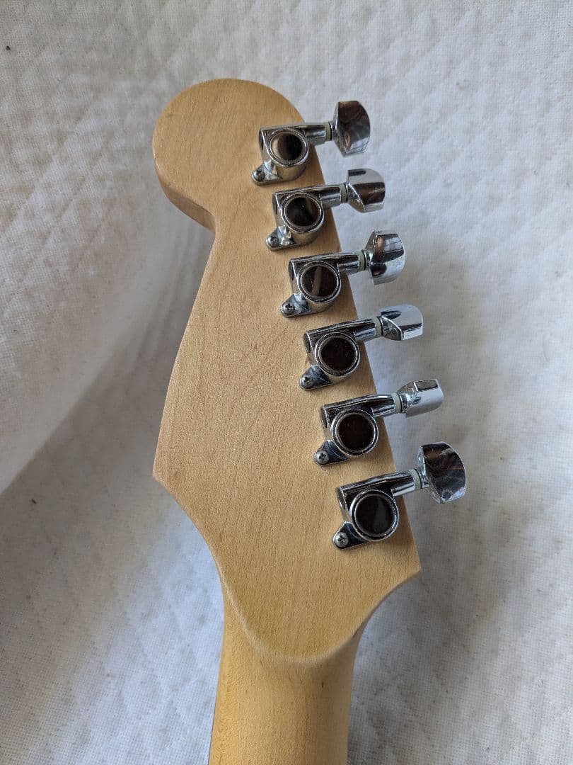 レリック加工　エレキギター フォトジェニック　ストラトキャスター　ブラック