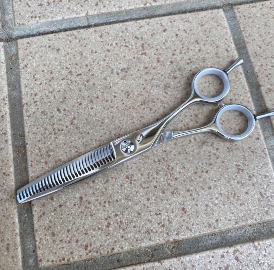 ６インチセニングシザー 45% 前後切れ味抜群 理美容 スキセニングシザー