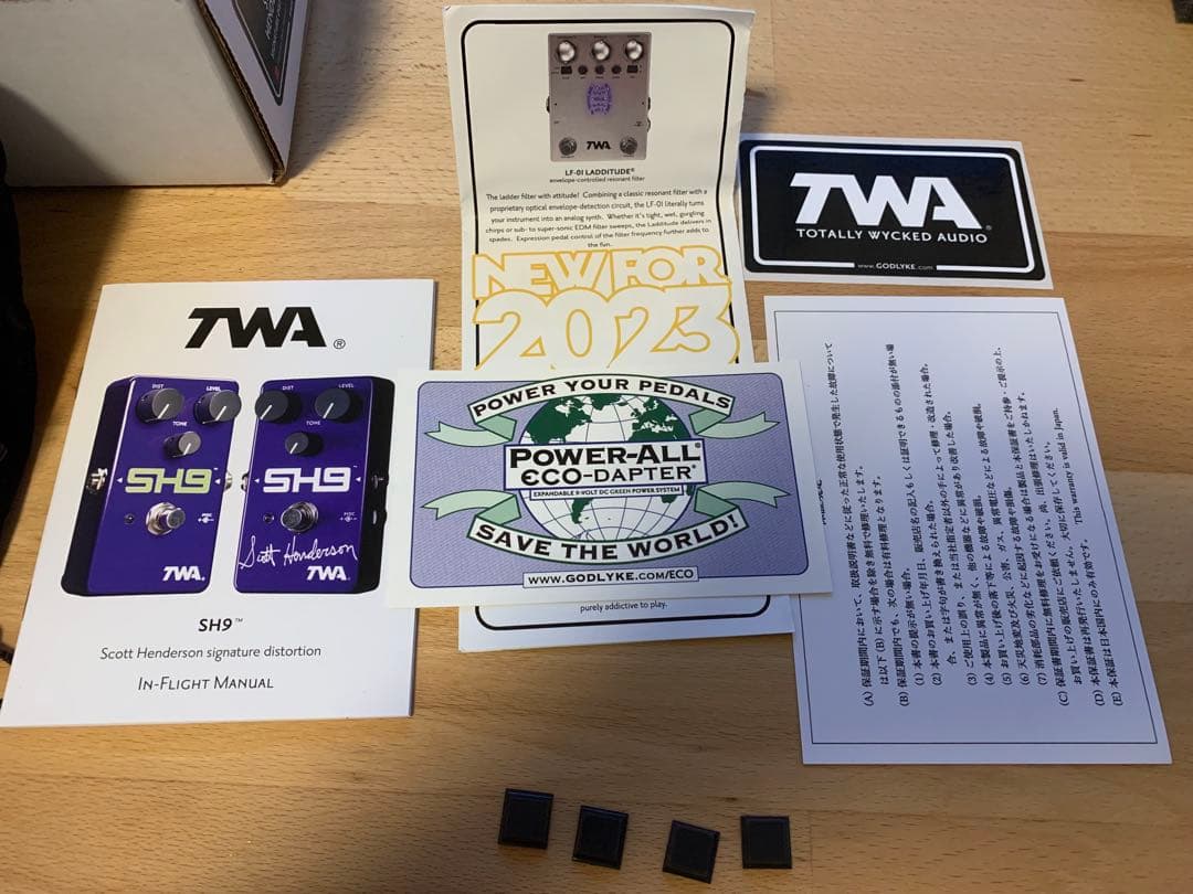 TWA SH9 Scott Henderson signature