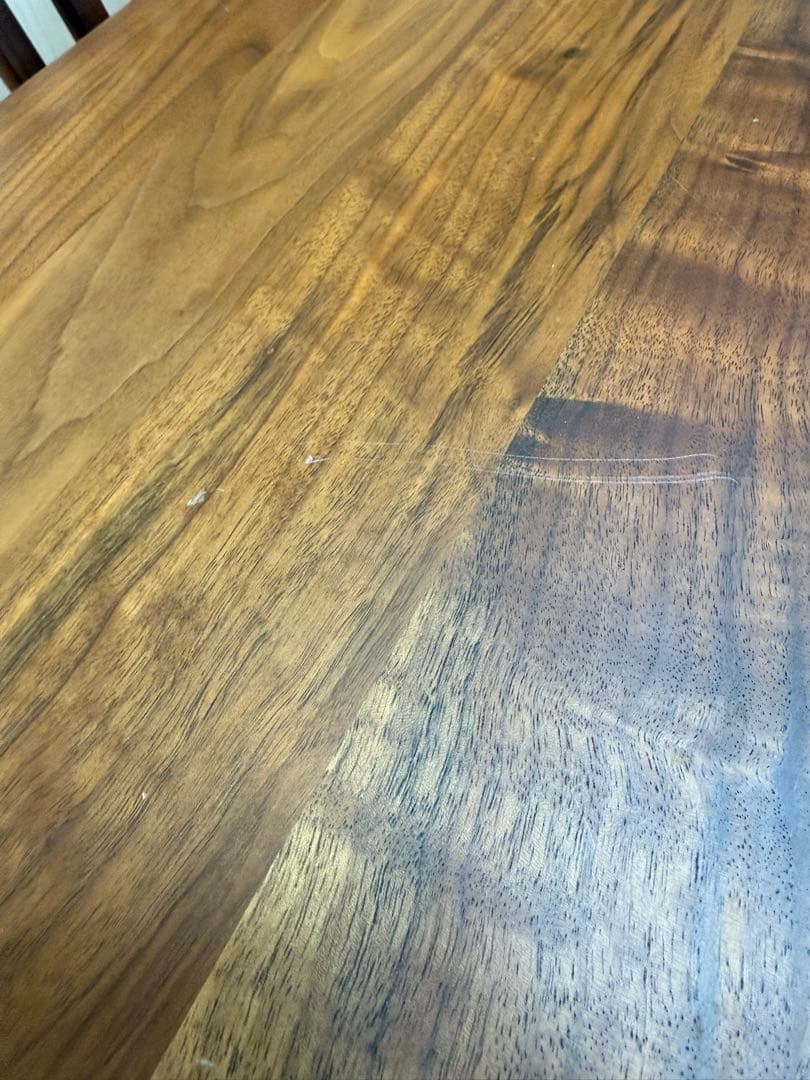 引取り限定　ダイニングテーブル、イス4脚セット