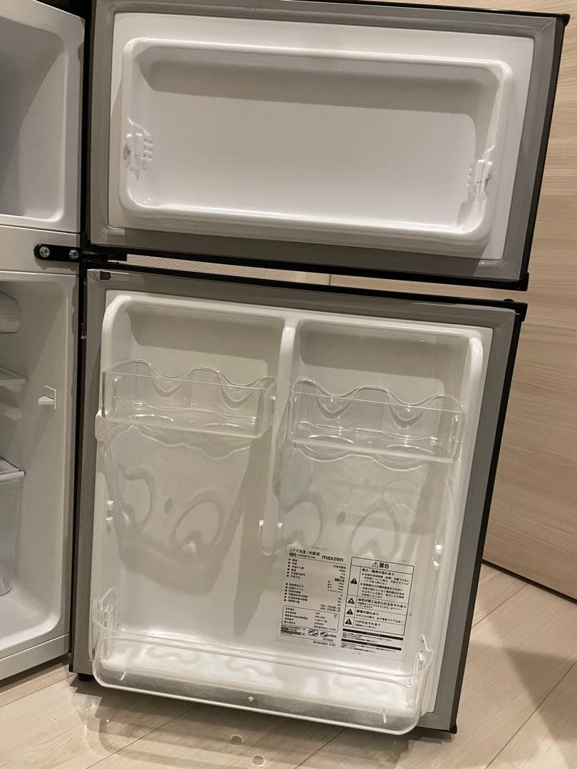 動作品　2020年製　マクスゼン 2ドア冷蔵庫 90L 一人暮らし　大学生