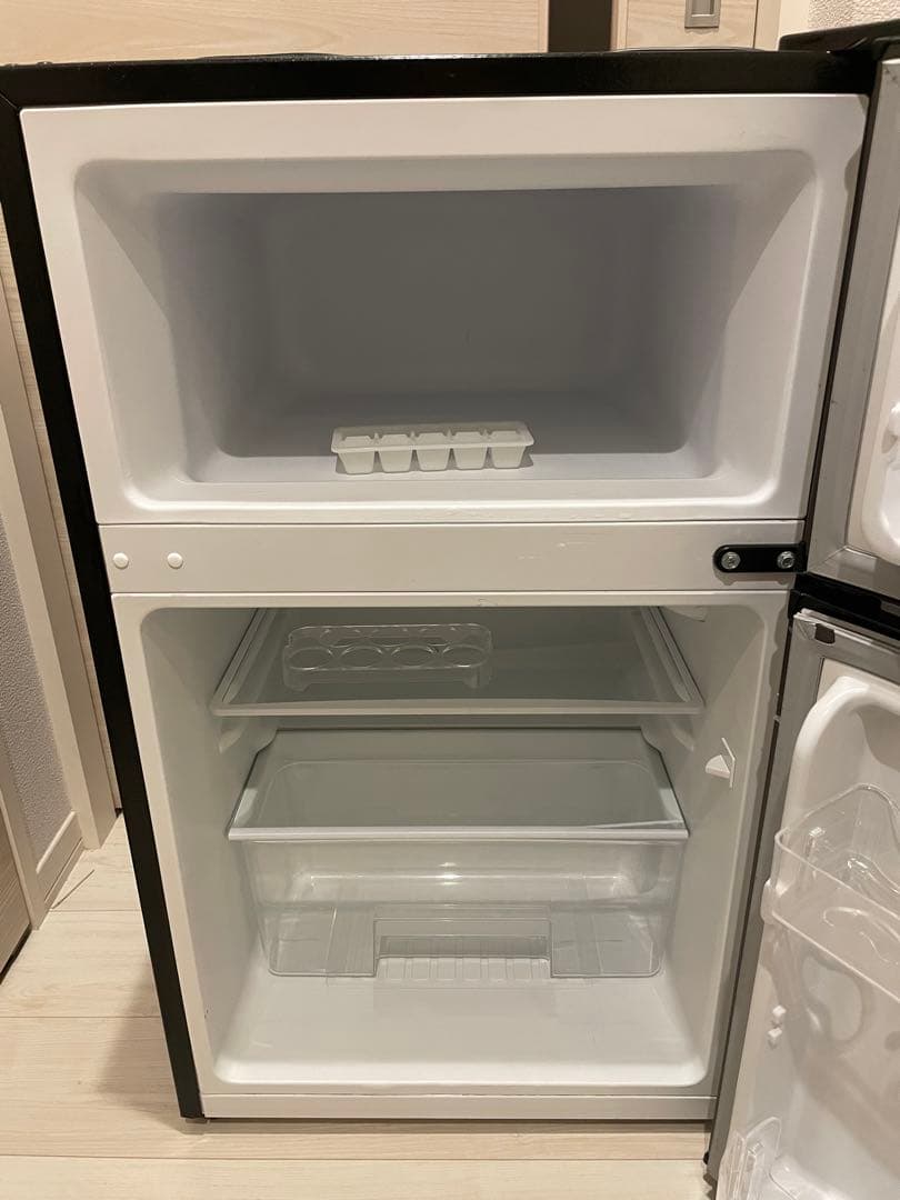 動作品　2020年製　マクスゼン 2ドア冷蔵庫 90L 一人暮らし　大学生