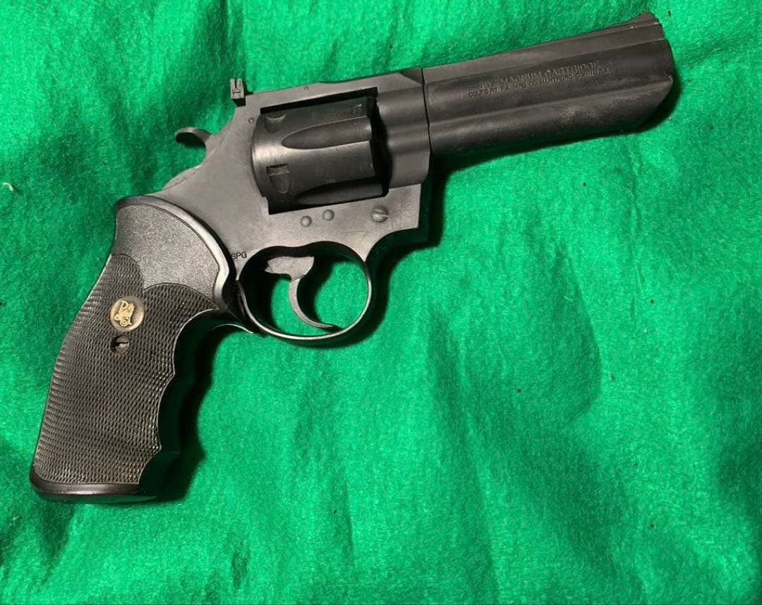 モデルガン　キングコブラ　ヘビーウェイト　リボルバー シリンダー回転機構付き