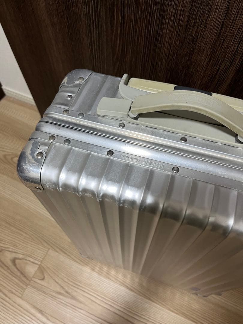 未使用ネームタグ付 RIMOWA クラシックフライト 33Lリモワ