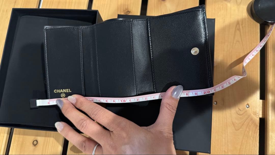 CHANEL ブラック 三つ折り財布　スモール　フラップ　ウォレット