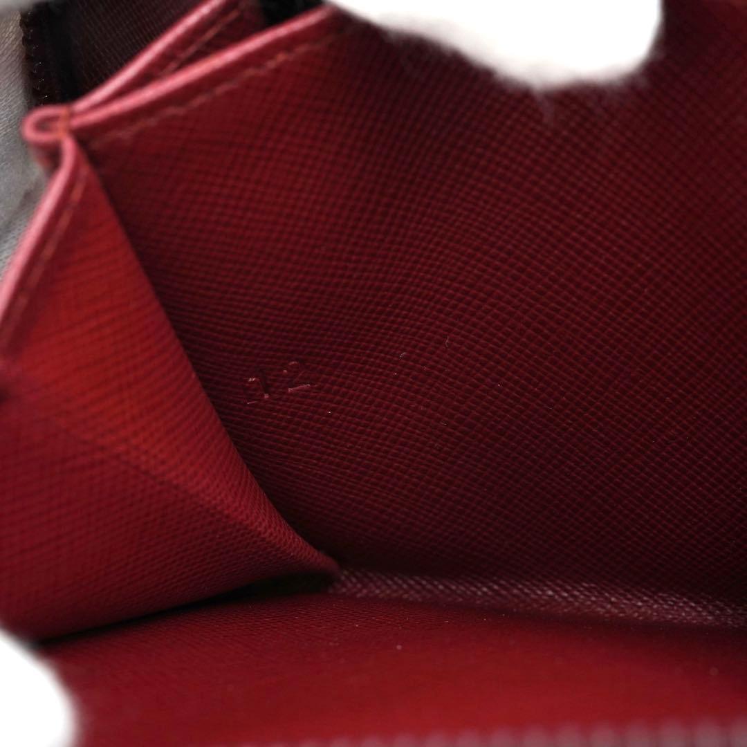 ✨新品未使用✨　プラダ　ミニ財布　二つ折り　三角プレート　ナイロン　サフィアーノ