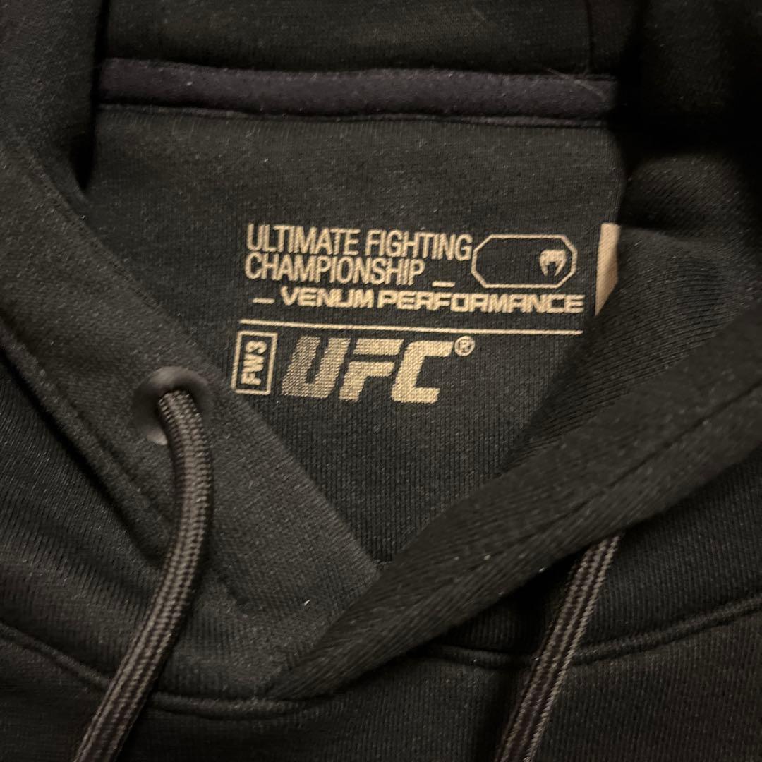 UFC Fight パーカーVENUM 正規品ブラック L 未使用級 完売モデル