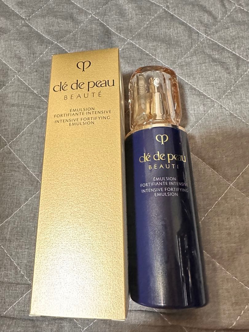 クレドポーボーテ　エマルションアンタンシヴn 夜用乳液