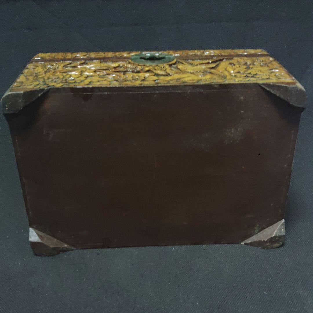 メイクボックス　化粧道具入れ　華鳥彫刻　　小鳥　木彫ボックス　彫刻　木製　ミ10