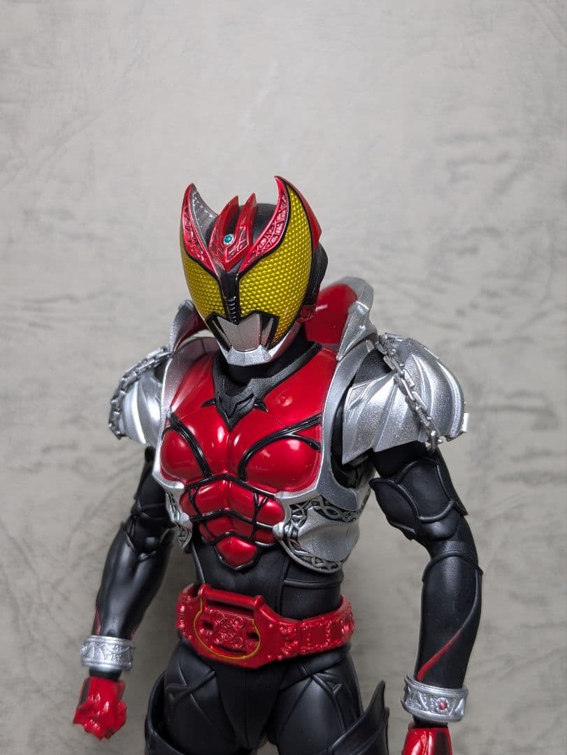 E*D様 S.H.Figuarts 真骨彫製法　仮面ライダーキバ　キバフォーム