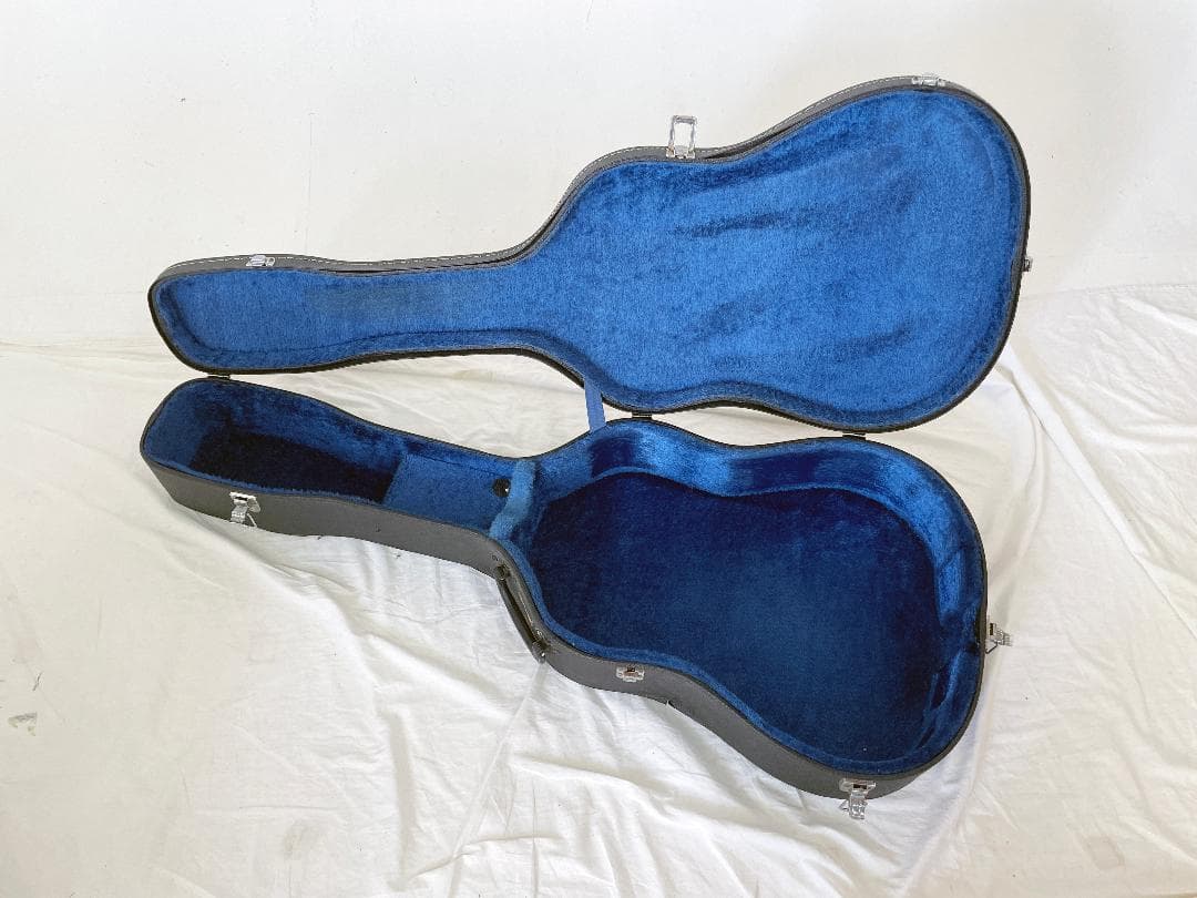 YAMAHA FG-200D ハードケース(難有)と小物付き