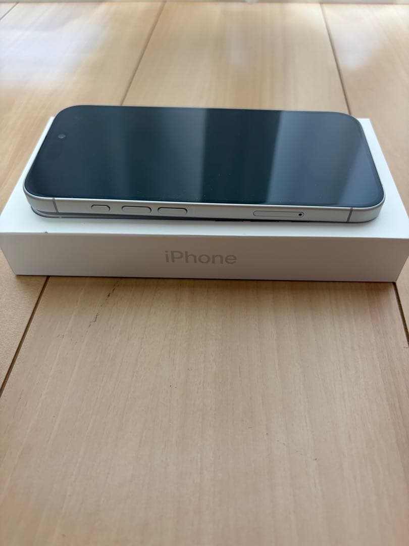 iPhone 16 ホワイト 本体 128GB SIMフリー