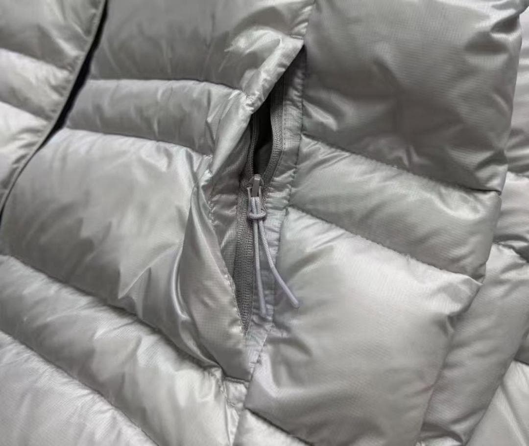 New Balance Flying77 リブダウンジャケット