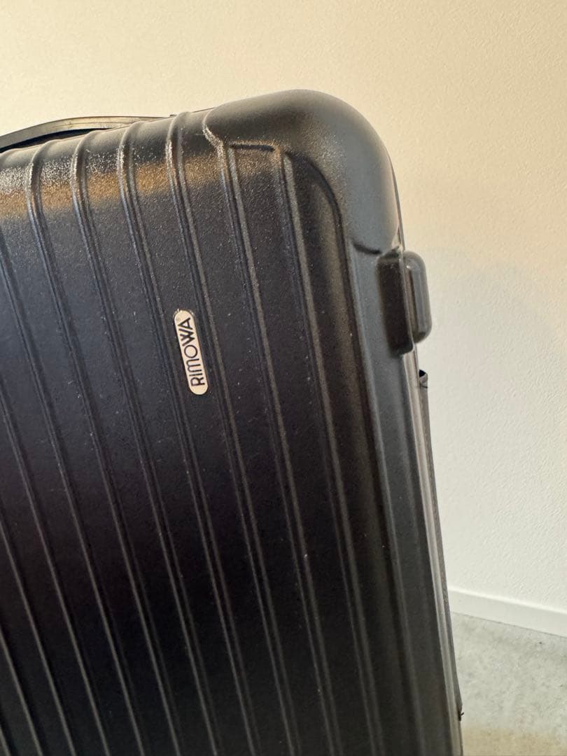 RIMOWA リモワ　キャリーケース　2輪　35L ブラック　機内持ち込み