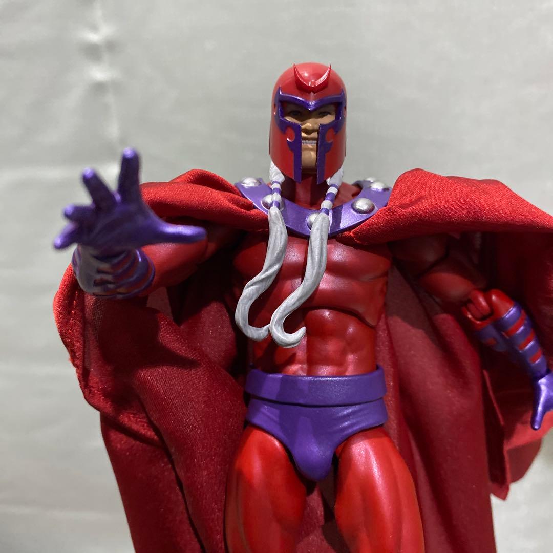 MAFEX マフェックス　マグニートー