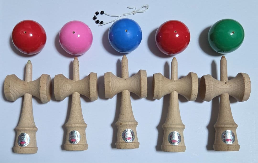 【みくー】小けん玉12本分セット