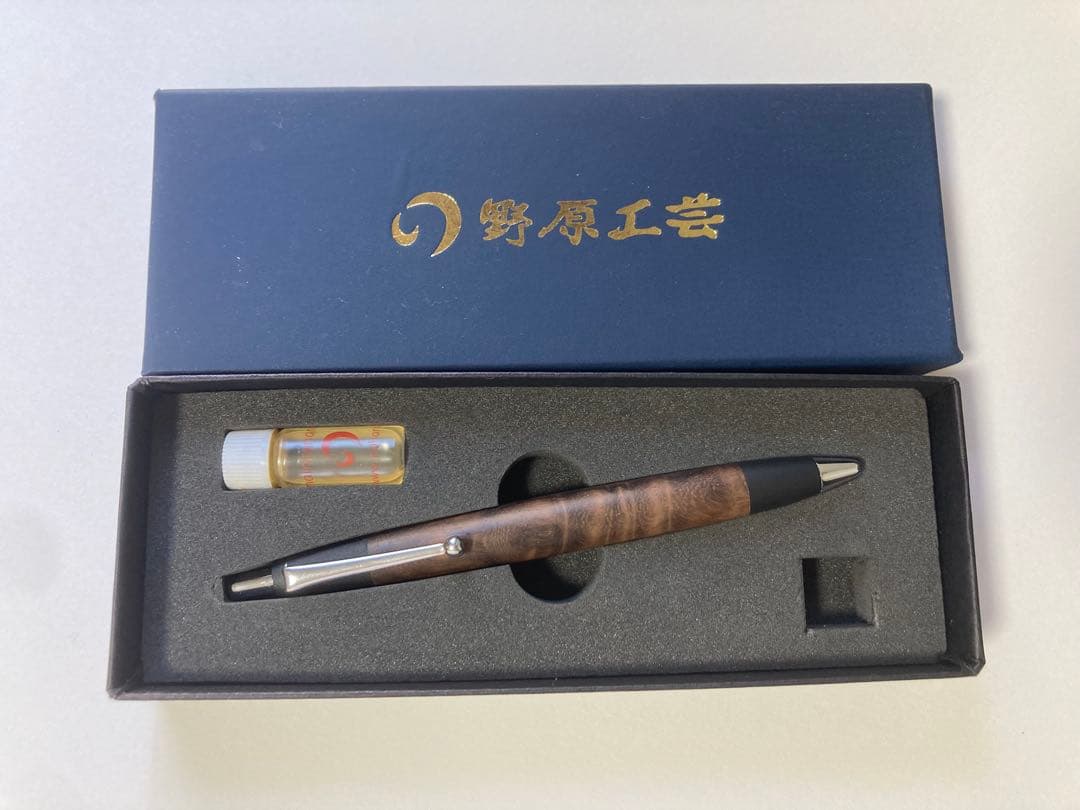 野原工芸 木軸ボールペン　ホンジュラスローズウッド瘤
