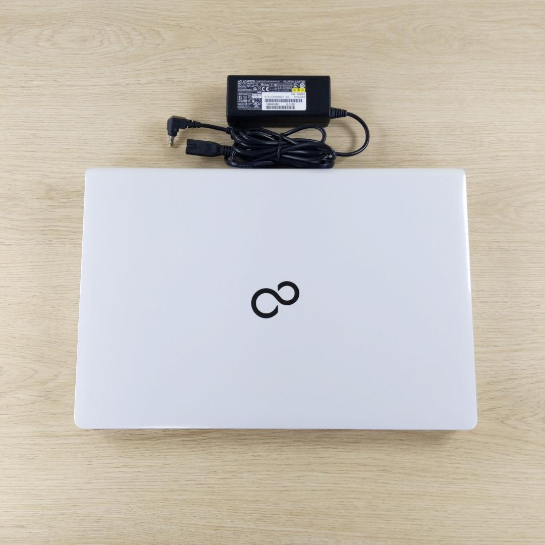 美品 新品SSD256GB Win11 メモリ8GB ノートパソコン カメラ付き