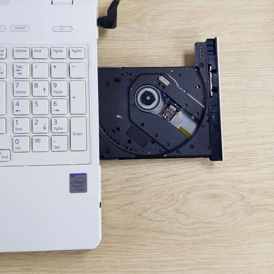 美品 新品SSD256GB Win11 メモリ8GB ノートパソコン カメラ付き