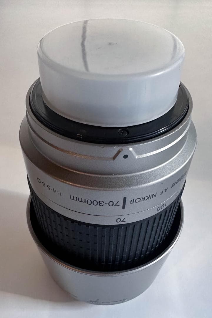 Nikon AF NIKKOR 70-300mm 1:4-5.6G シルバー